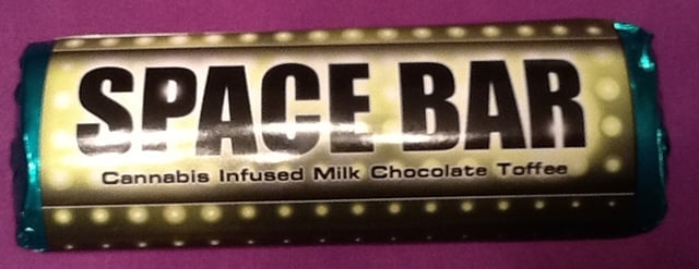 Toffee Almond Chocolate SPACE BAR
