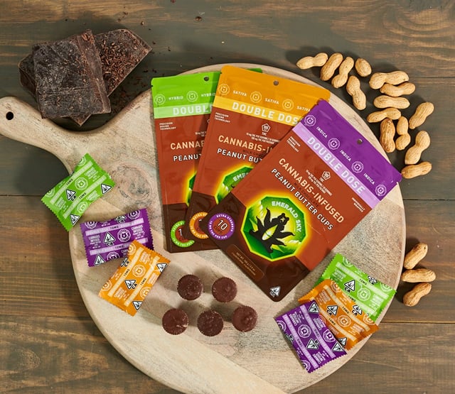 Sativa Peanut Butter Cups Milk Chocolate - 100mg 10pk