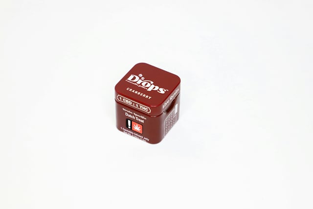 Cranberry 2-Piece (1:1 CBD:THC) Gummies - 100mg CBD: 100mg THC