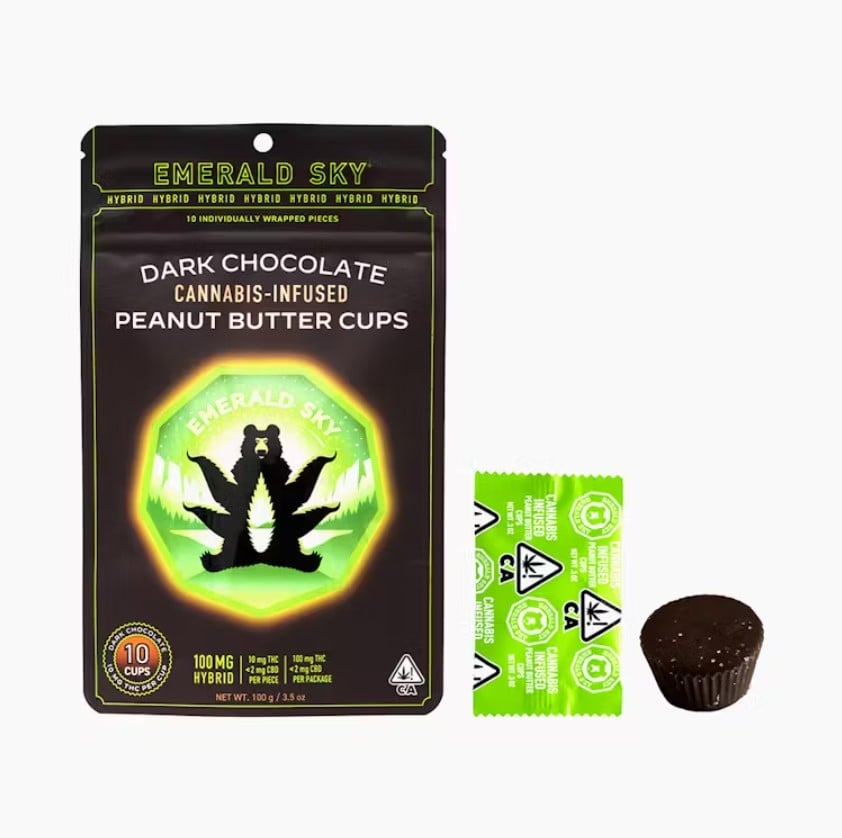 Emerald Sky: Peanut Butter Cups Hybrid Dark Chocolate 10ct 100mg