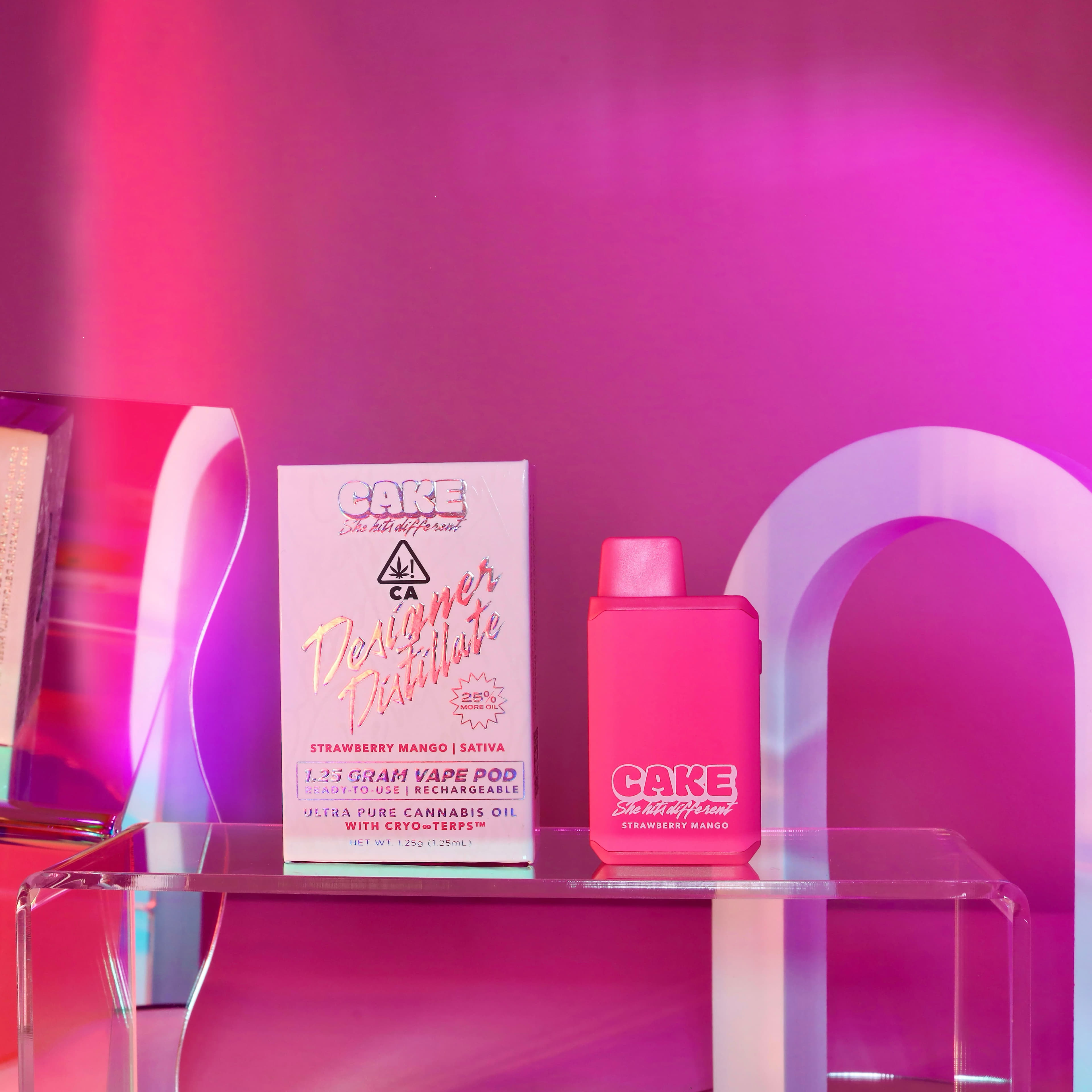 Strawberry Mango AIO 1.25g - Cake - - $30 - Disposable Vapes