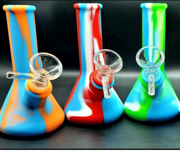 Medium Silicone Water Pipe -  - $27.99 - Accessories / Non-MBT Taxable Products