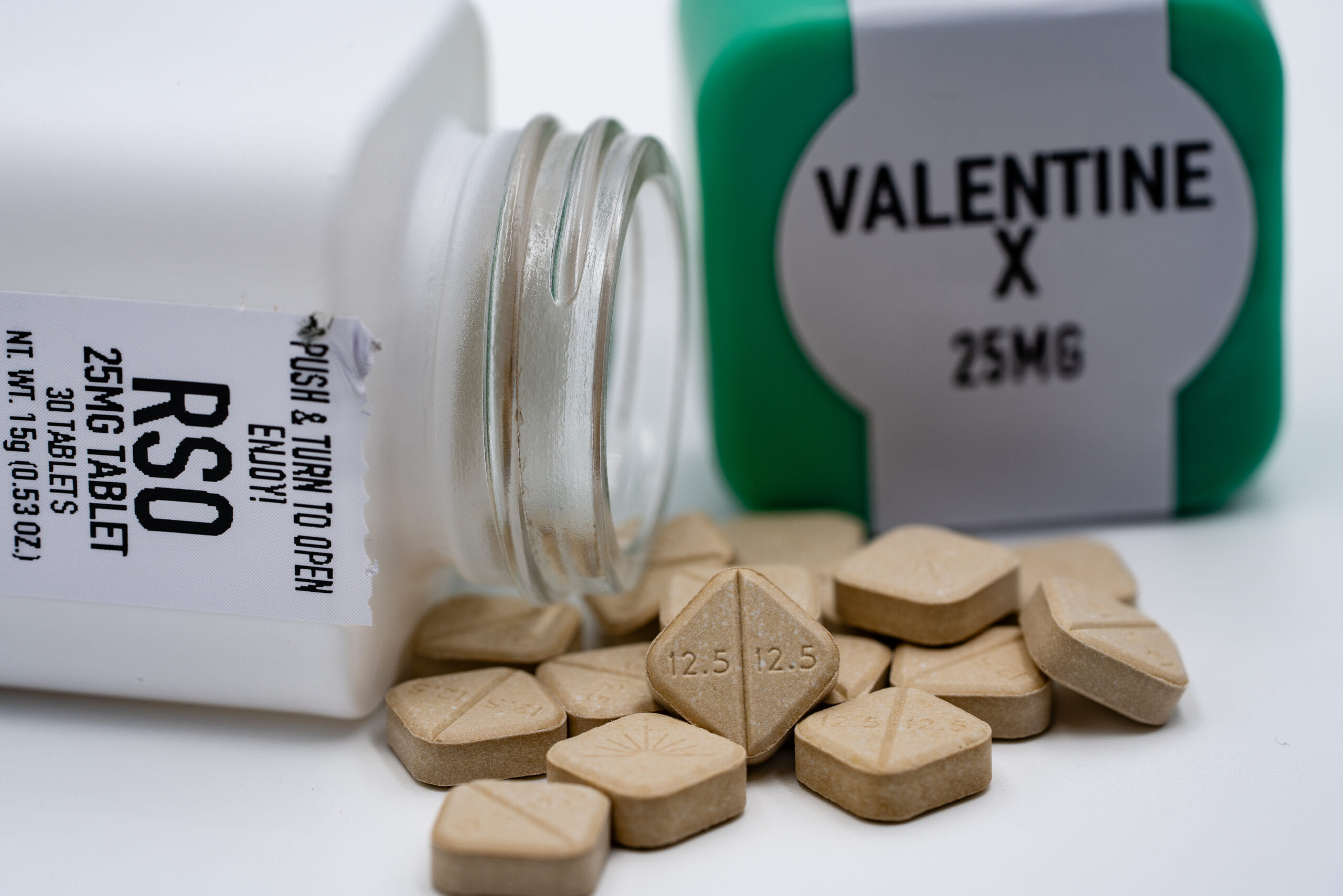 RSO CBD Tablets - Emerald Bay Extracts - Rose 1:1 - $50 - Soft Gels & Tablets