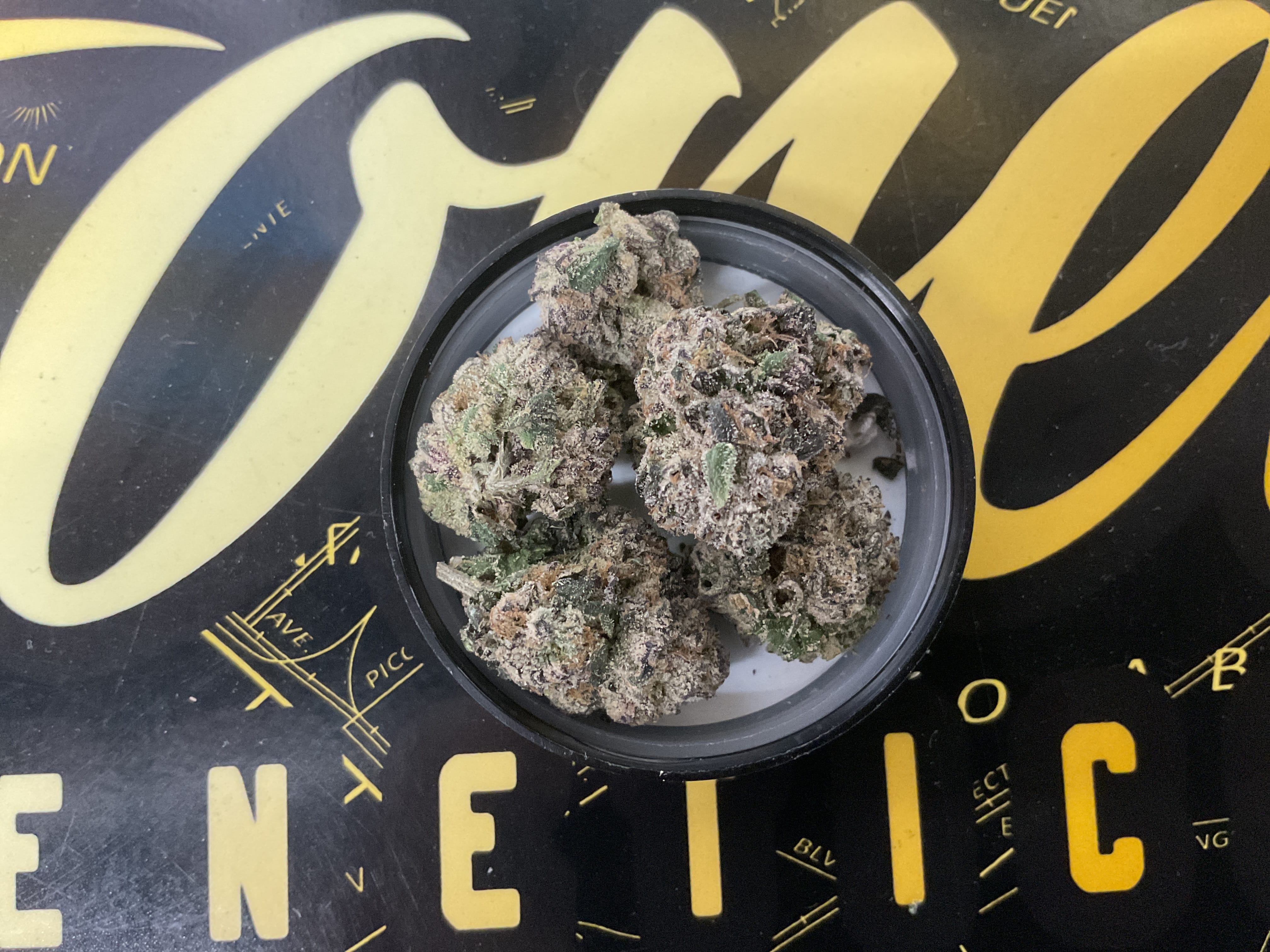 Sherblato 3.5g Foreign Genetics - Foreign Genetics - Sherblato 3.5g - $35 - Flowers