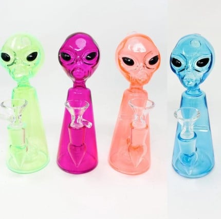 Down Town Distribution 3rd St: Alien Glass Bong