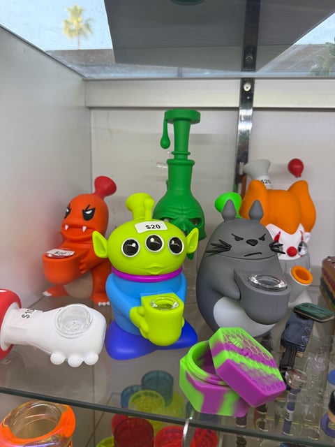 $20 Silicone Pipe