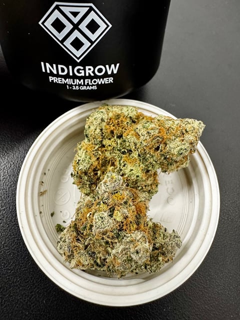 White Widow Premium Flower